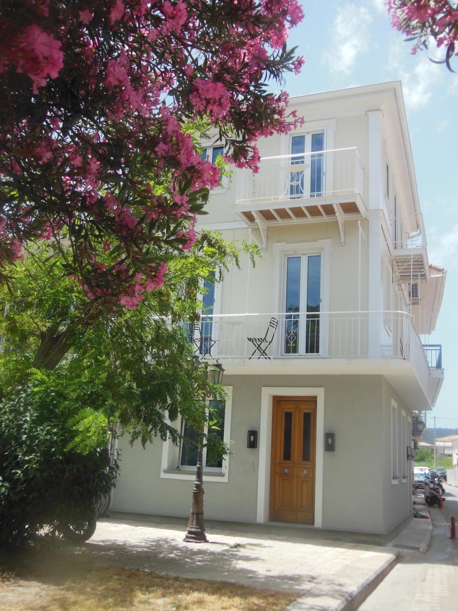 Verani Suites Lefkas Town Lefkáda Buitenkant foto